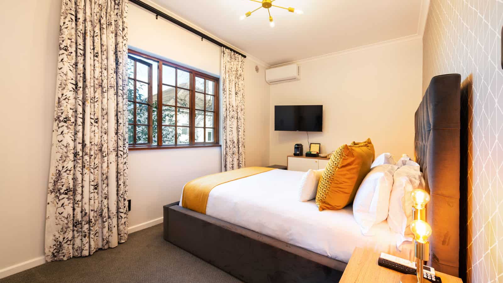 Deluxe Room 1 E1730711619354